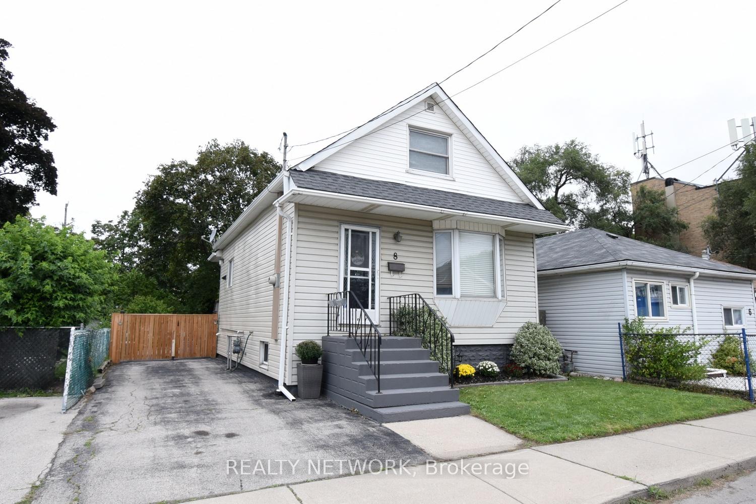 Photo 1 of 8 East 31st Street, Hamilton, Raleigh — HOMEH