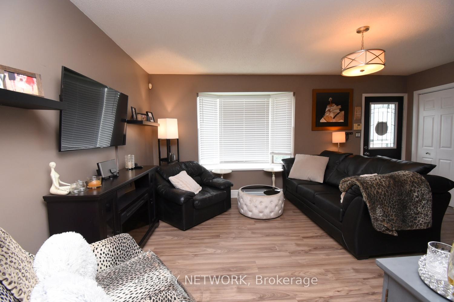 Photo 3 of 8 East 31st Street, Hamilton, Raleigh — HOMEH