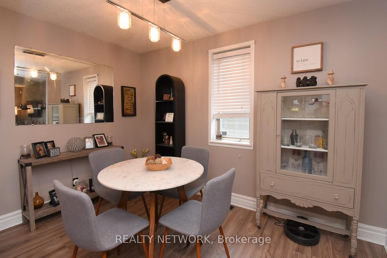 Photo 5 of 8 East 31st Street, Hamilton, Raleigh — HOMEH