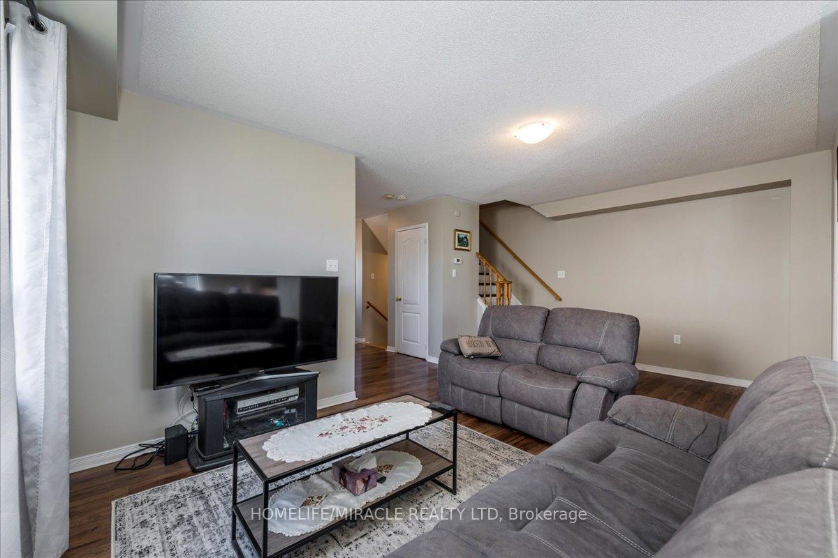 Photo 4 of 68 Admiral Crescent, Essa, Angus — HOMEH