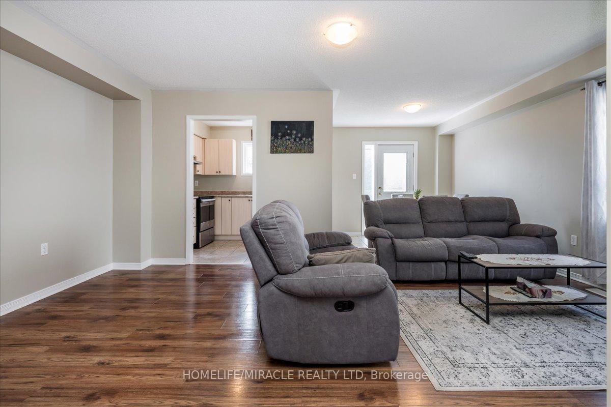 Photo 6 of 68 Admiral Crescent, Essa, Angus — HOMEH