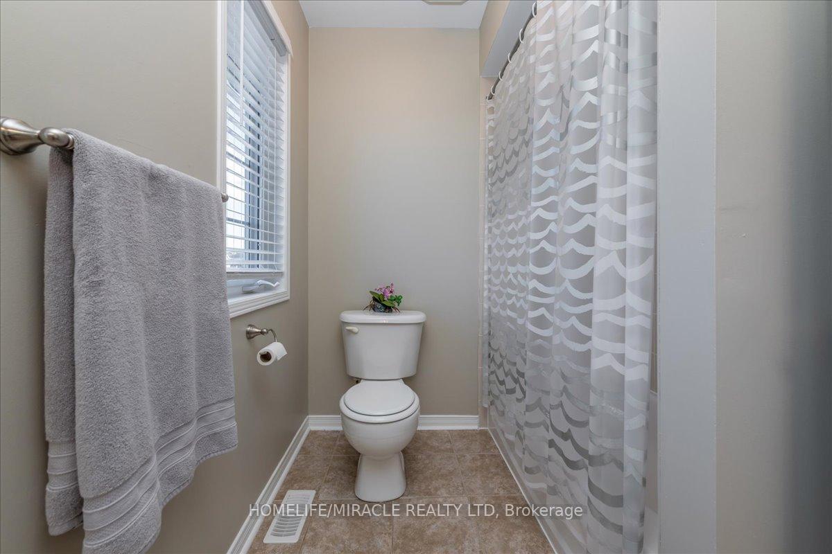 Photo 31 of 68 Admiral Crescent, Essa, Angus — HOMEH