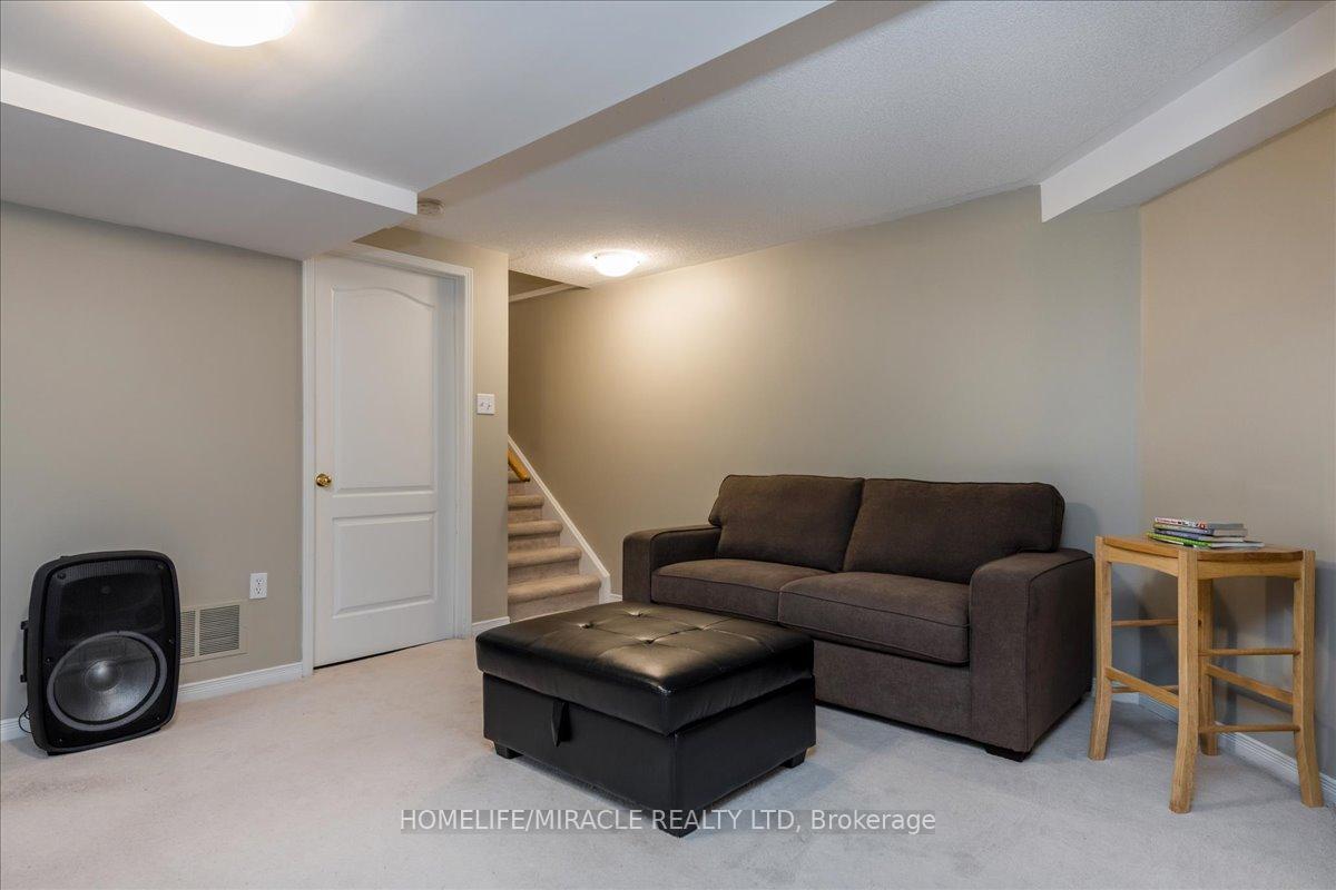 Photo 24 of 68 Admiral Crescent, Essa, Angus — HOMEH