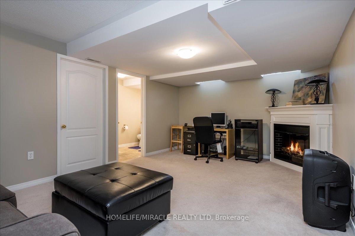 Photo 20 of 68 Admiral Crescent, Essa, Angus — HOMEH