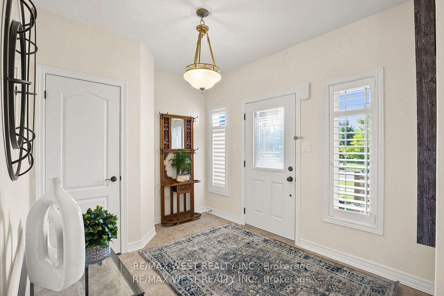 Photo 4 of 47 Burt Avenue, New Tecumseth, Alliston — HOMEH