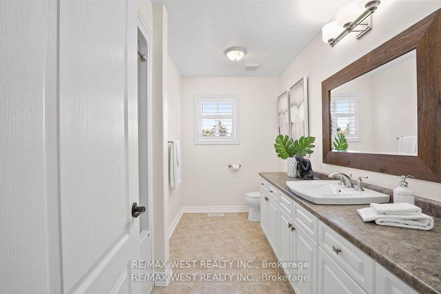 Photo 16 of 47 Burt Avenue, New Tecumseth, Alliston — HOMEH