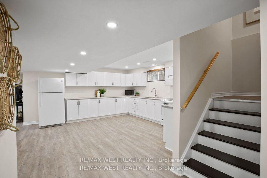 Photo 23 of 47 Burt Avenue, New Tecumseth, Alliston — HOMEH