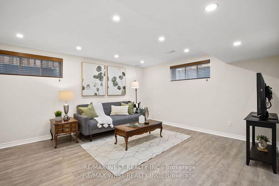 Photo 19 of 47 Burt Avenue, New Tecumseth, Alliston — HOMEH