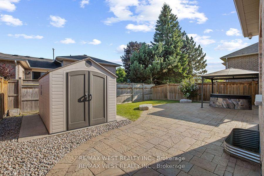 Photo 25 of 47 Burt Avenue, New Tecumseth, Alliston — HOMEH
