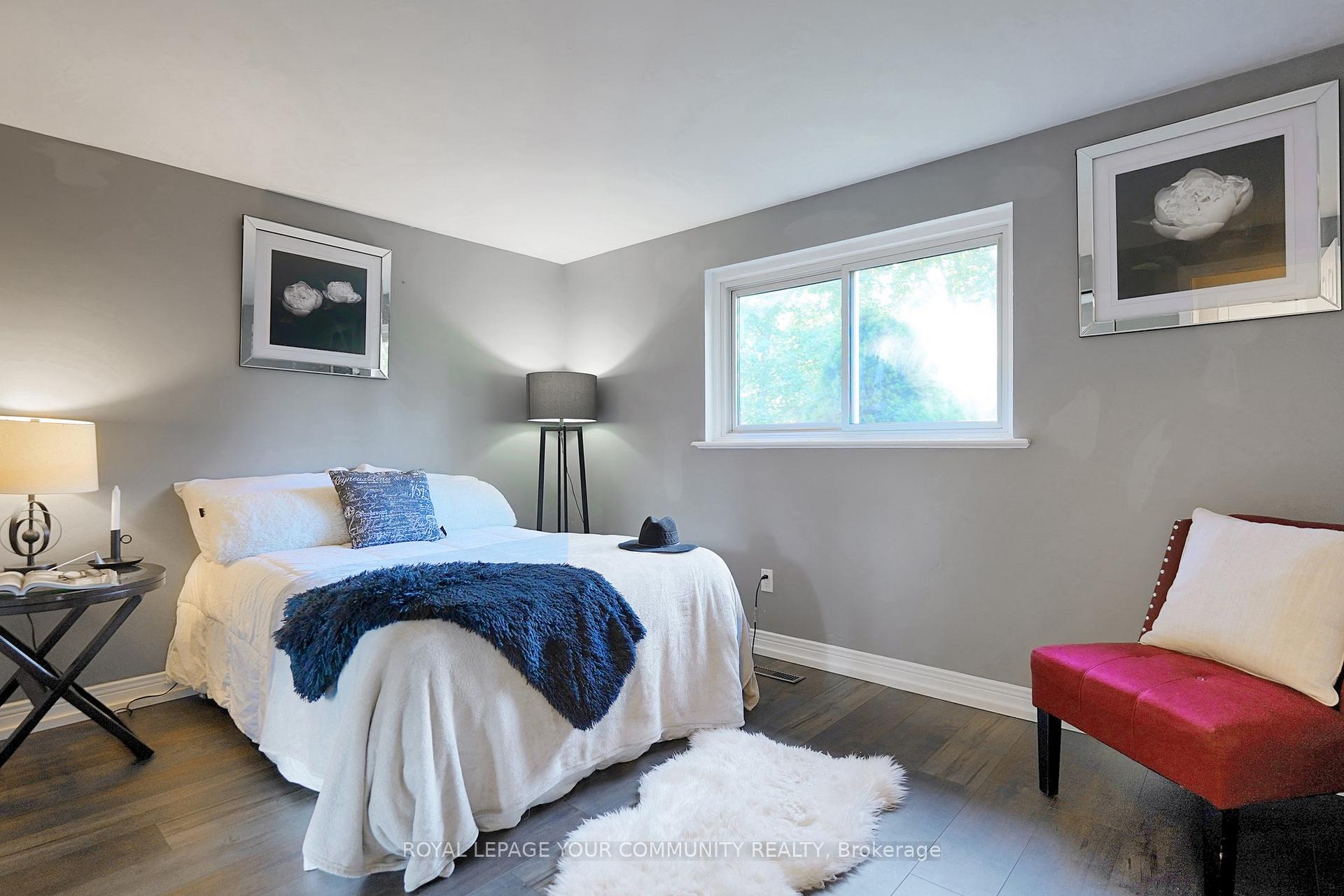 Photo 20 of 42 Devins Drive, Aurora, Aurora Heights — HOMEH