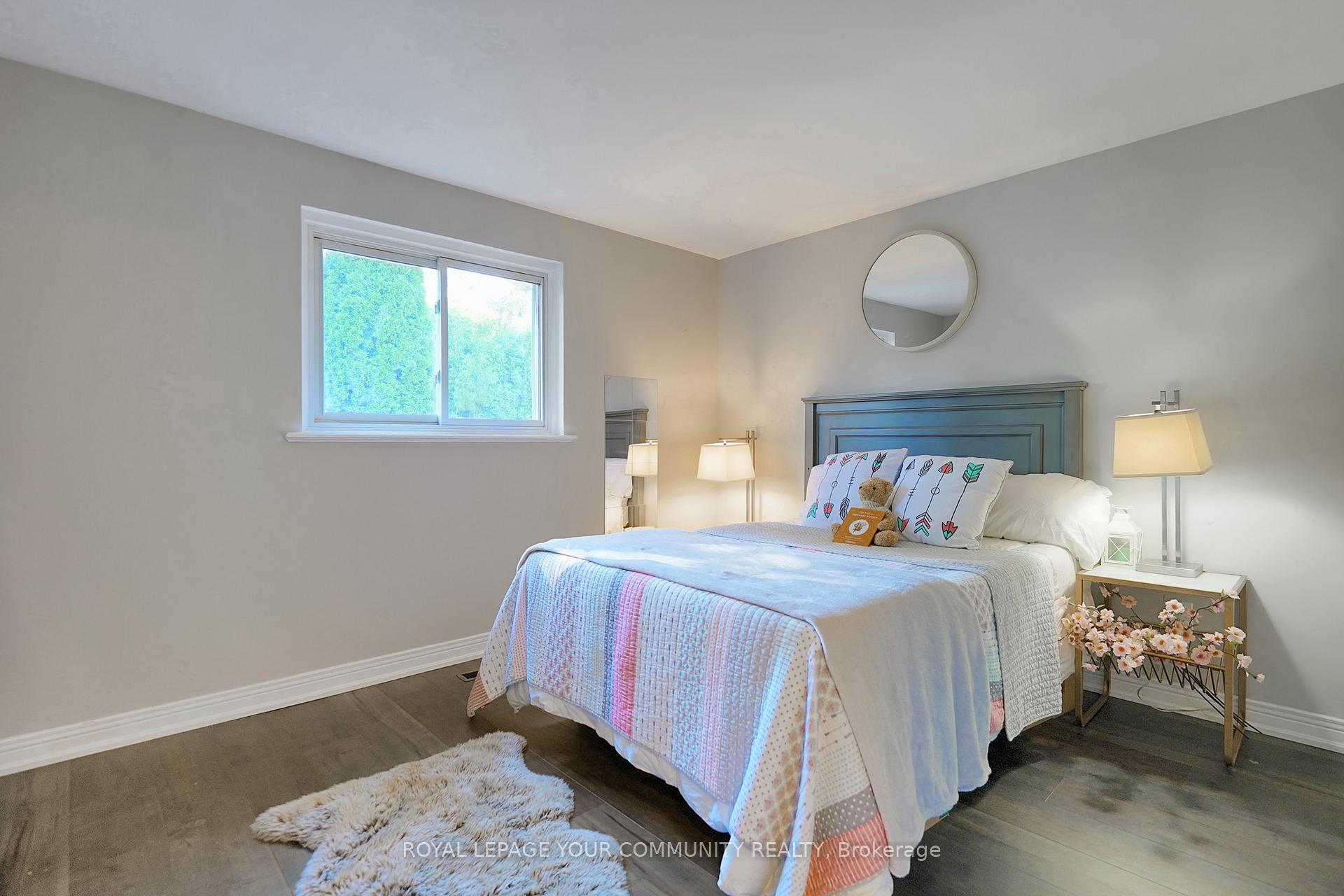 Photo 27 of 42 Devins Drive, Aurora, Aurora Heights — HOMEH