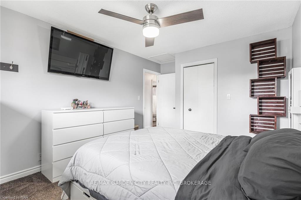 Photo 13 of 50 Bunting Road, St. Catharines, Secord Woods — HOMEH