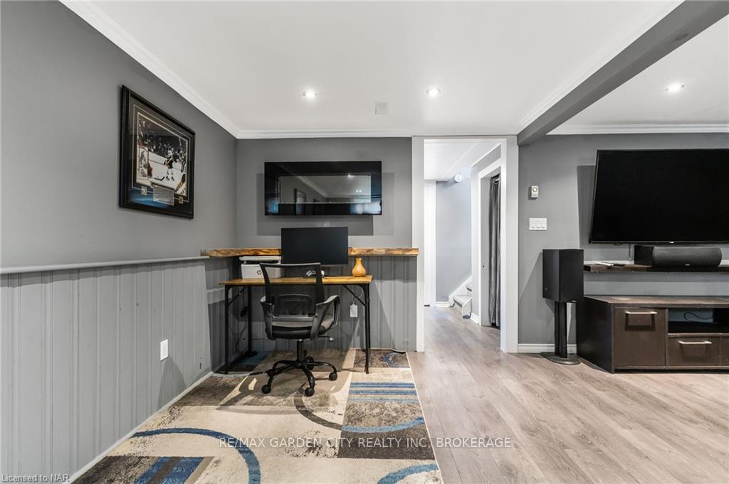Photo 23 of 50 Bunting Road, St. Catharines, Secord Woods — HOMEH