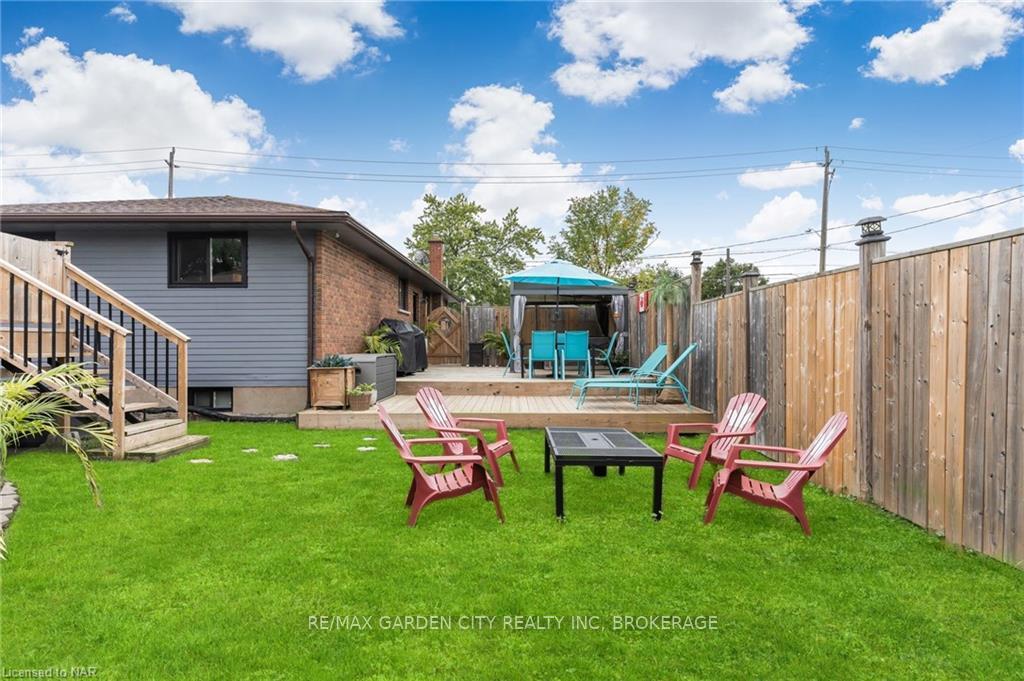 Photo 30 of 50 Bunting Road, St. Catharines, Secord Woods — HOMEH