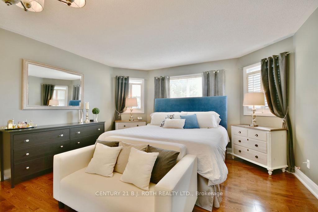 Photo 25 of 79 Maclaren Avenue, Barrie, Innis-Shore — HOMEH