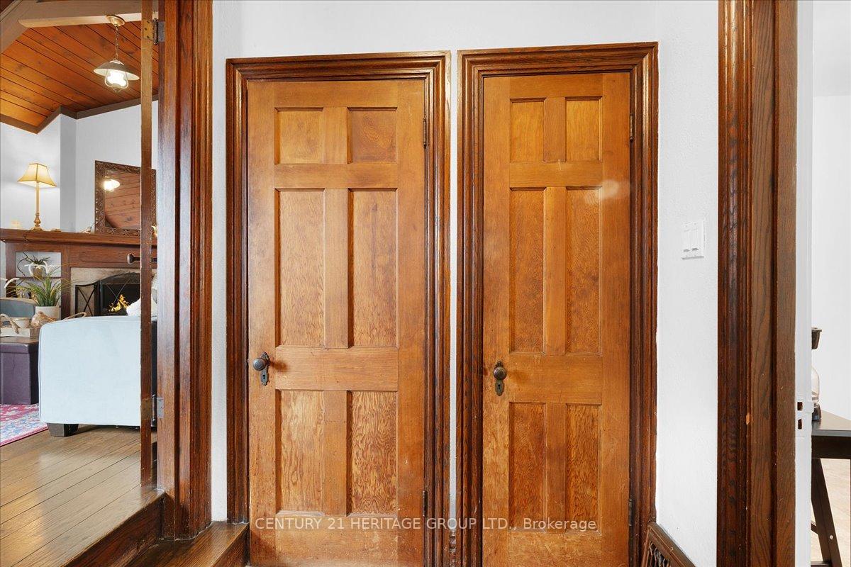 Photo 2 of 114 Traymore Avenue, Hamilton, Cootes Paradise — HOMEH