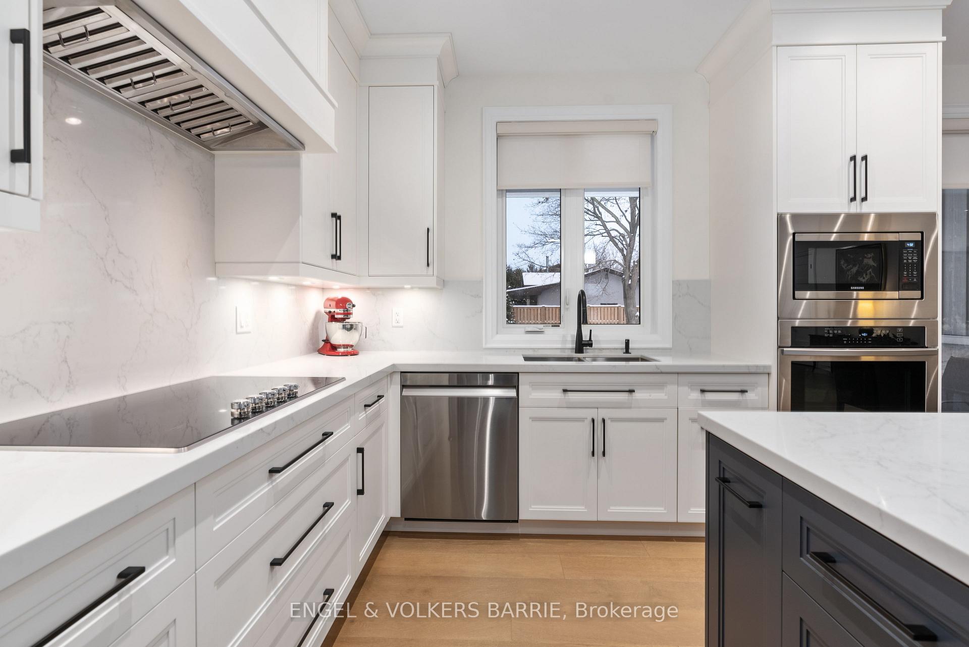 Photo 2 of 203 Montgomery Drive, Barrie, Painswick North — HOMEH
