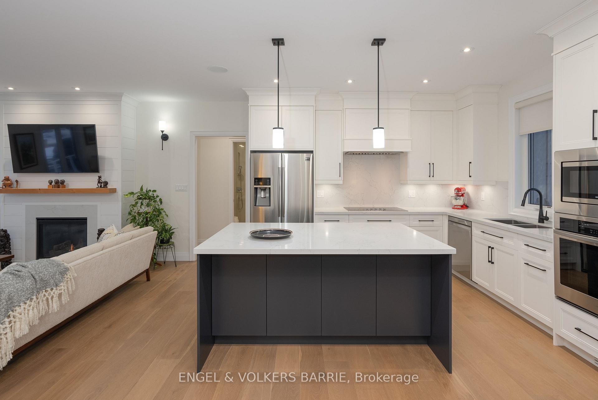 Photo 6 of 203 Montgomery Drive, Barrie, Painswick North — HOMEH