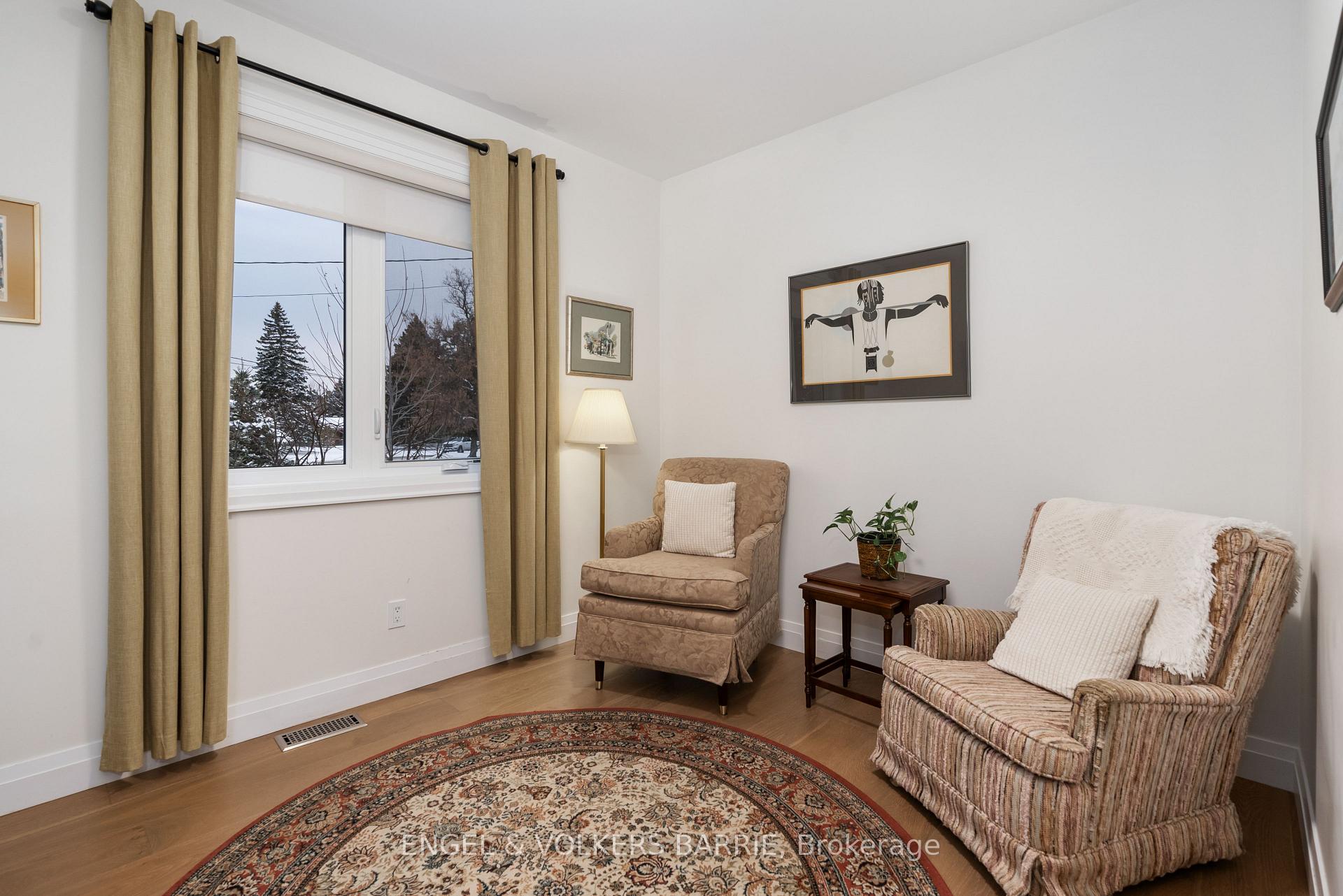 Photo 23 of 203 Montgomery Drive, Barrie, Painswick North — HOMEH