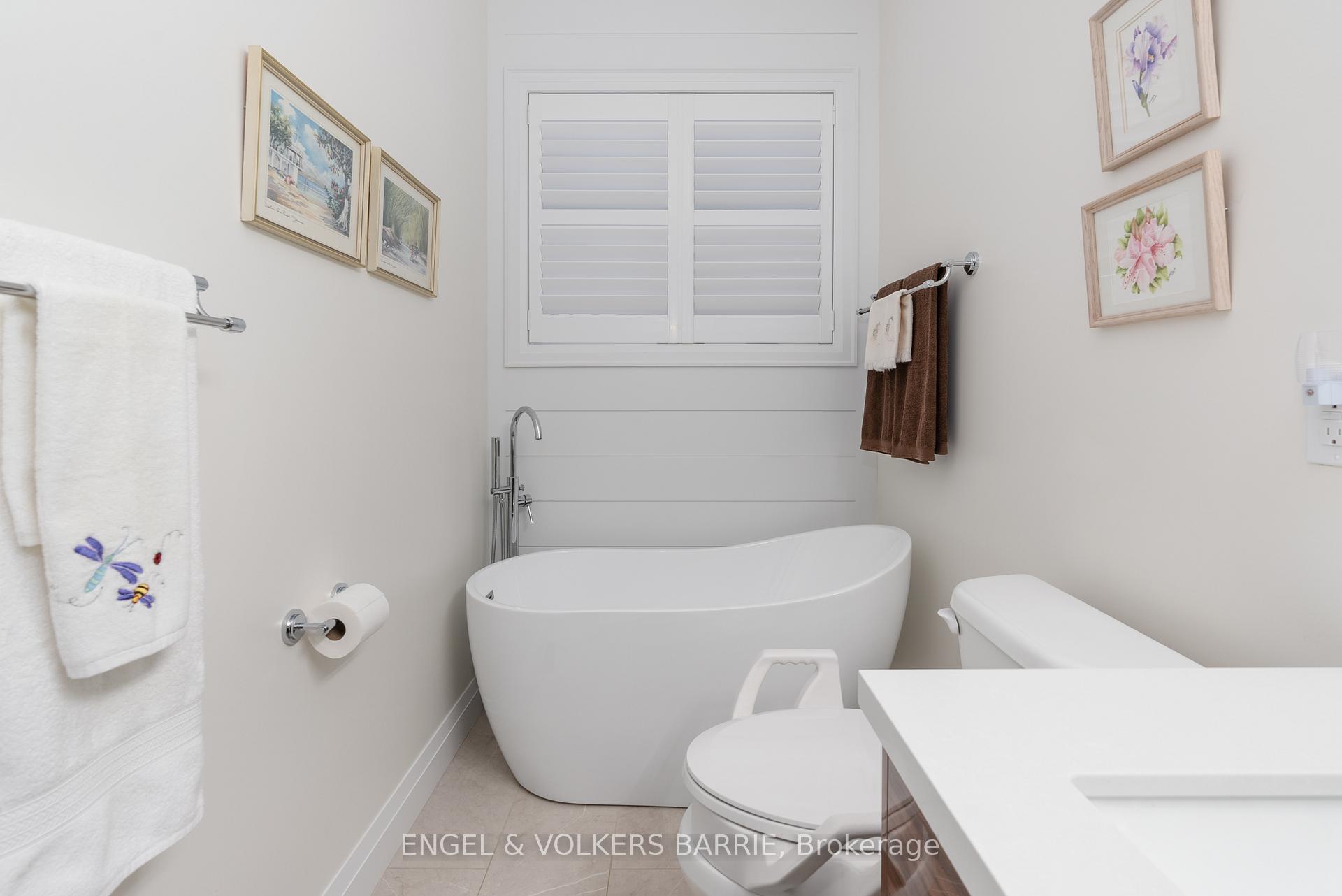 Photo 13 of 203 Montgomery Drive, Barrie, Painswick North — HOMEH