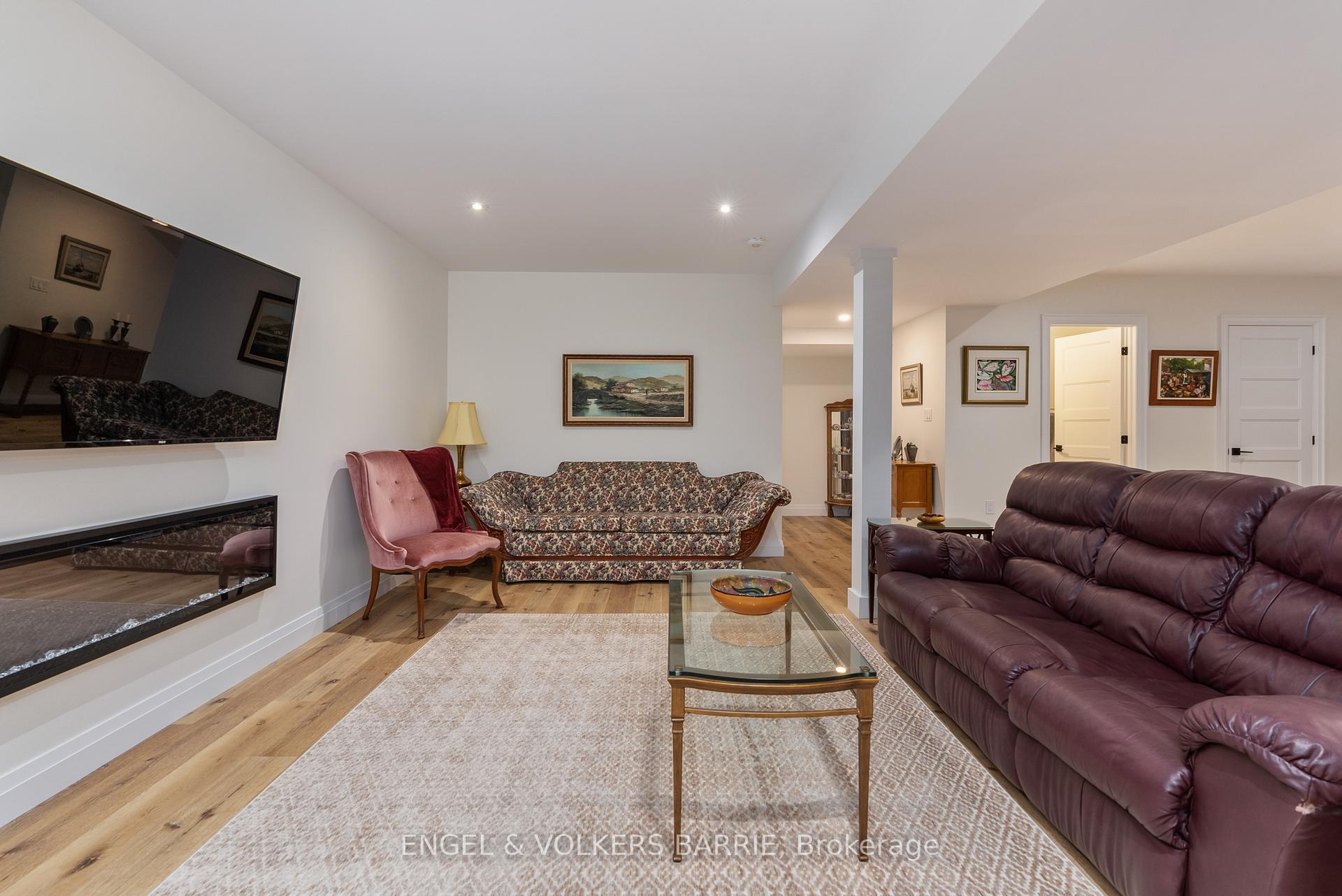Photo 22 of 203 Montgomery Drive, Barrie, Painswick North — HOMEH