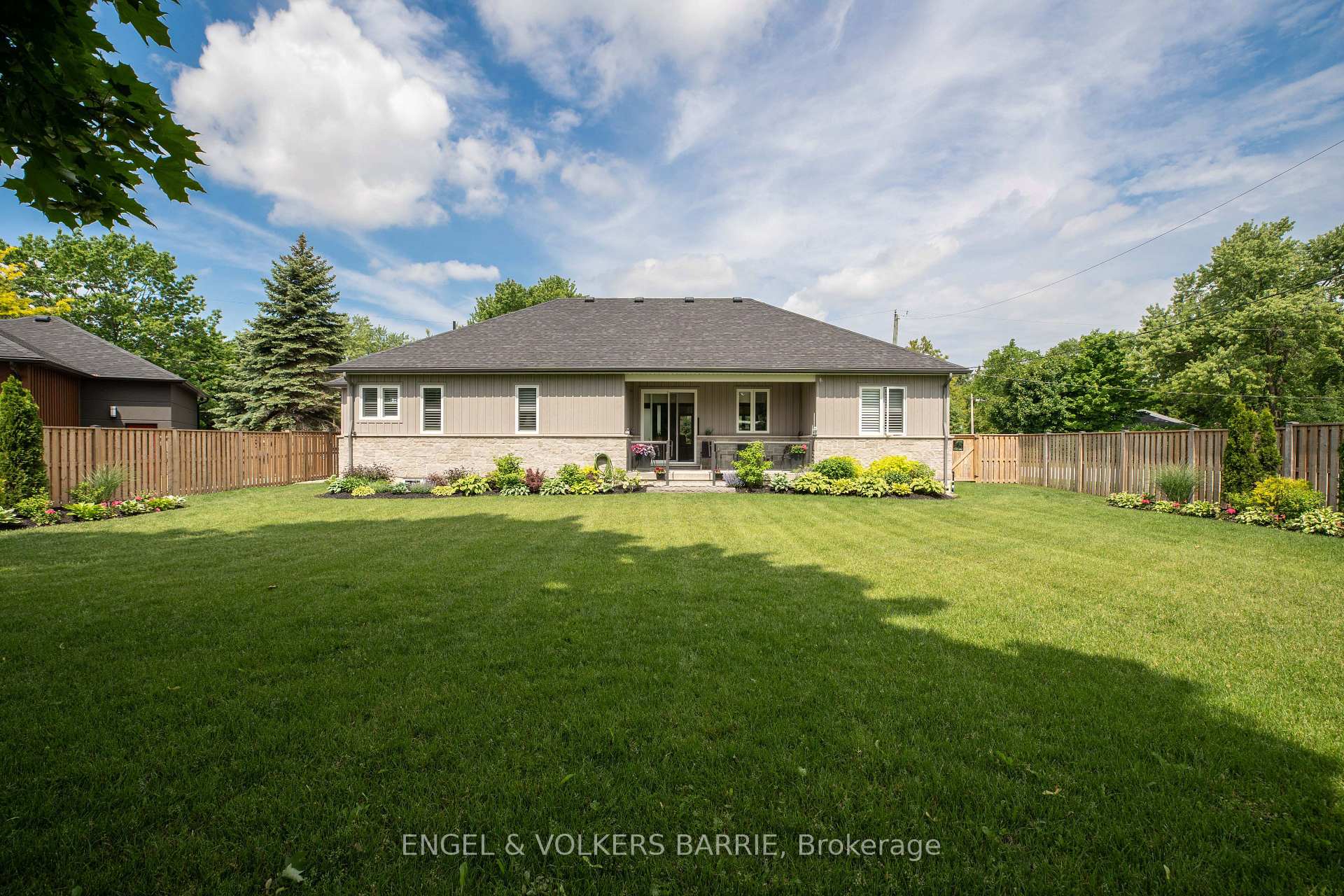 Photo 24 of 203 Montgomery Drive, Barrie, Painswick North — HOMEH