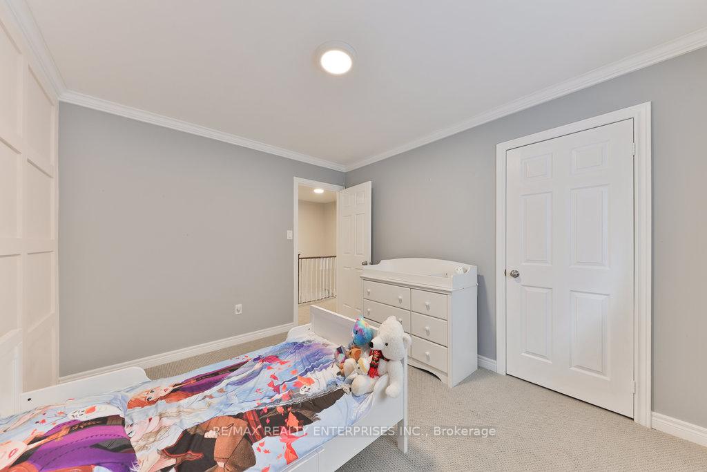 Photo 8 of 12 Grapevine Road, Caledon, Bolton West — HOMEH