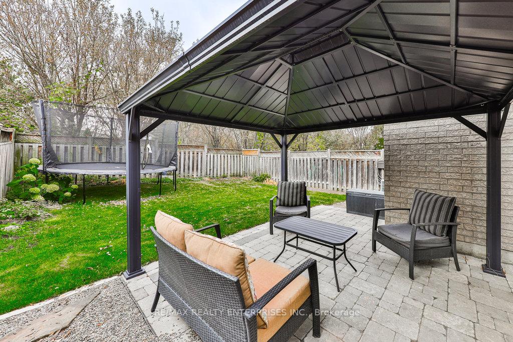 Photo 18 of 12 Grapevine Road, Caledon, Bolton West — HOMEH
