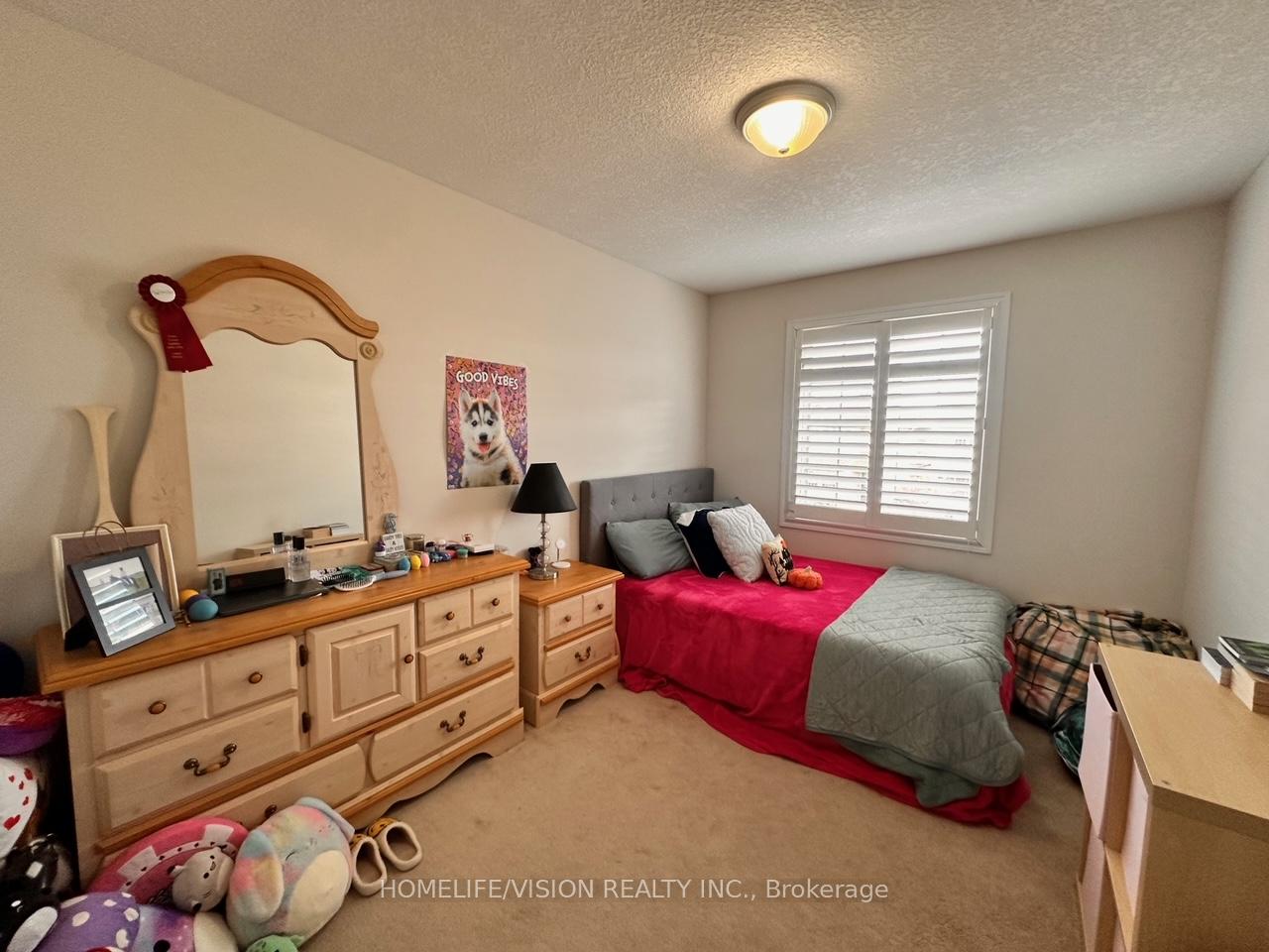Photo 15 of 515 Rivertrail Avenue, Kitchener — HOMEH