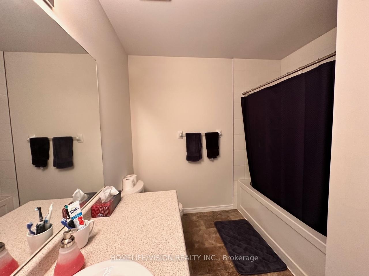 Photo 14 of 515 Rivertrail Avenue, Kitchener — HOMEH