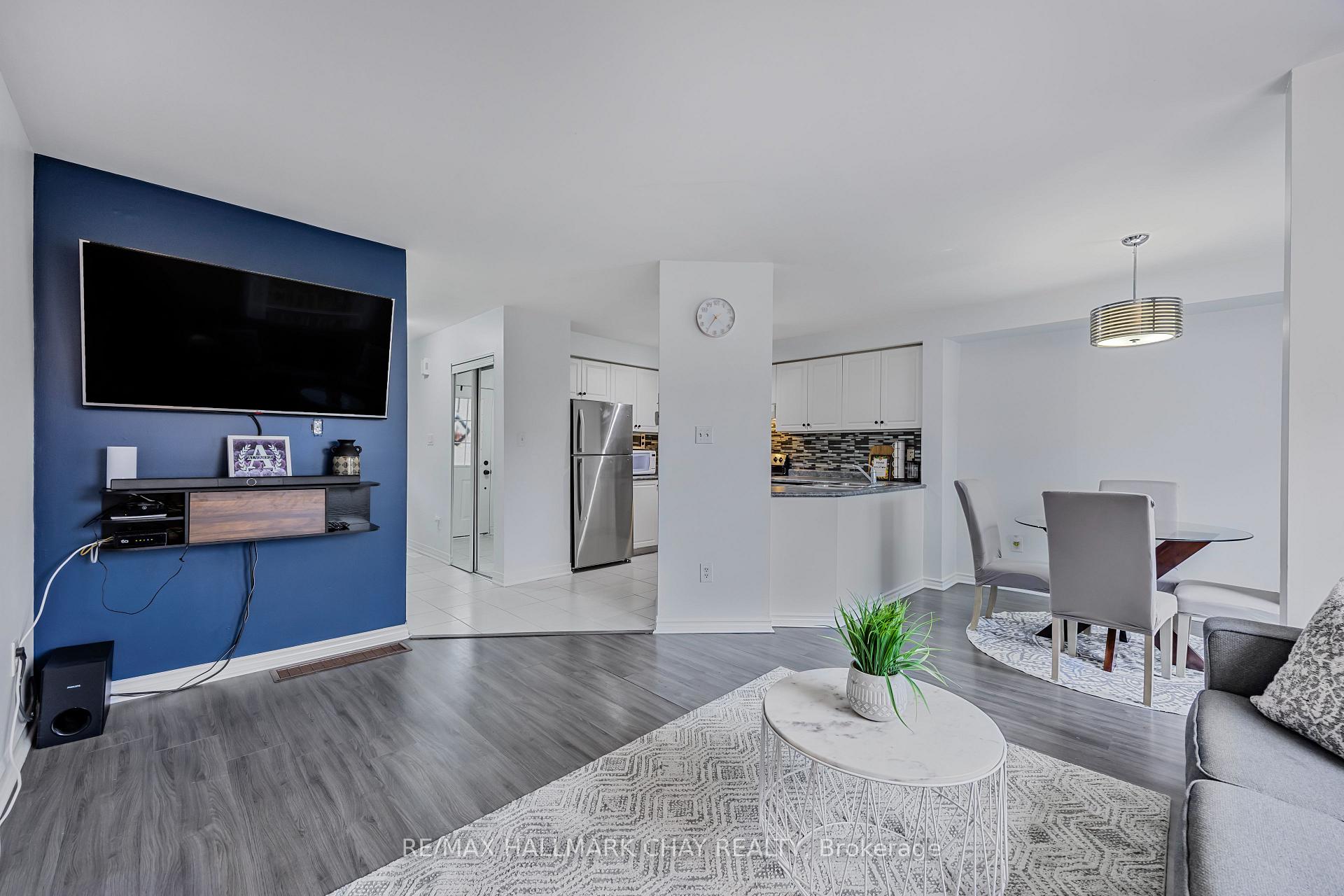 Photo 9 of 17 Gadwall Avenue, Barrie, Painswick South — HOMEH