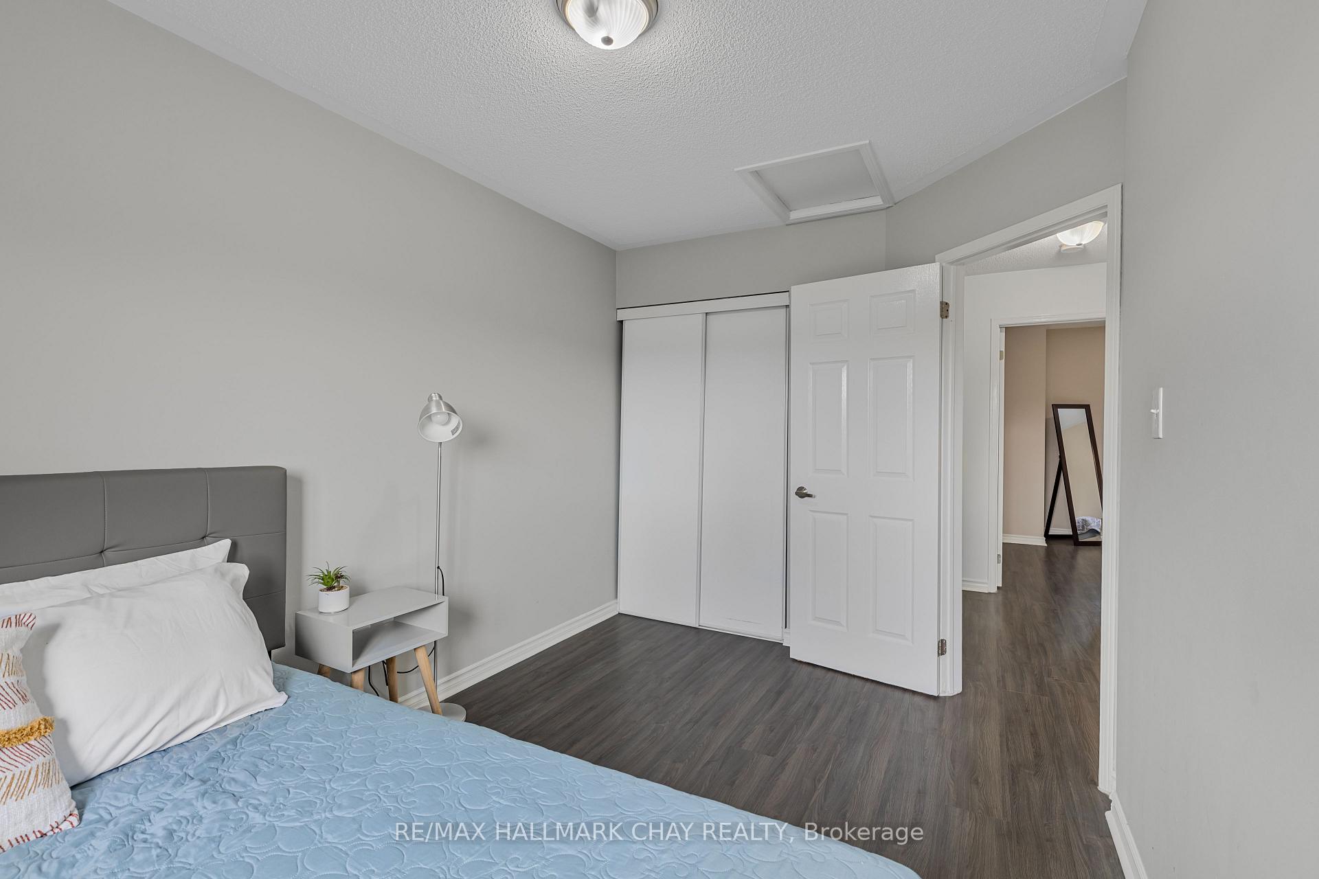 Photo 10 of 17 Gadwall Avenue, Barrie, Painswick South — HOMEH
