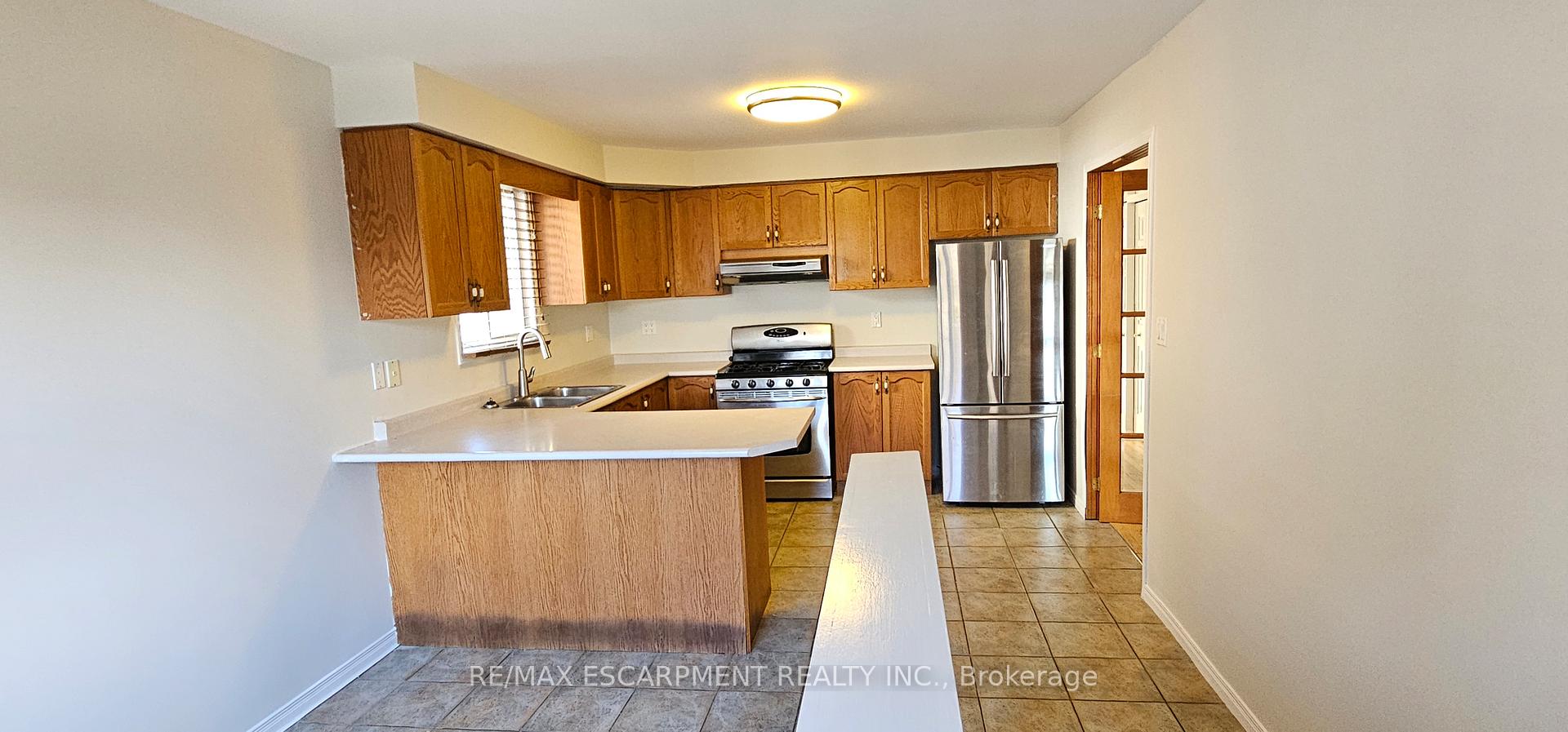 Photo 3 of 61 East 26th Street, Hamilton, Eastmount — HOMEH