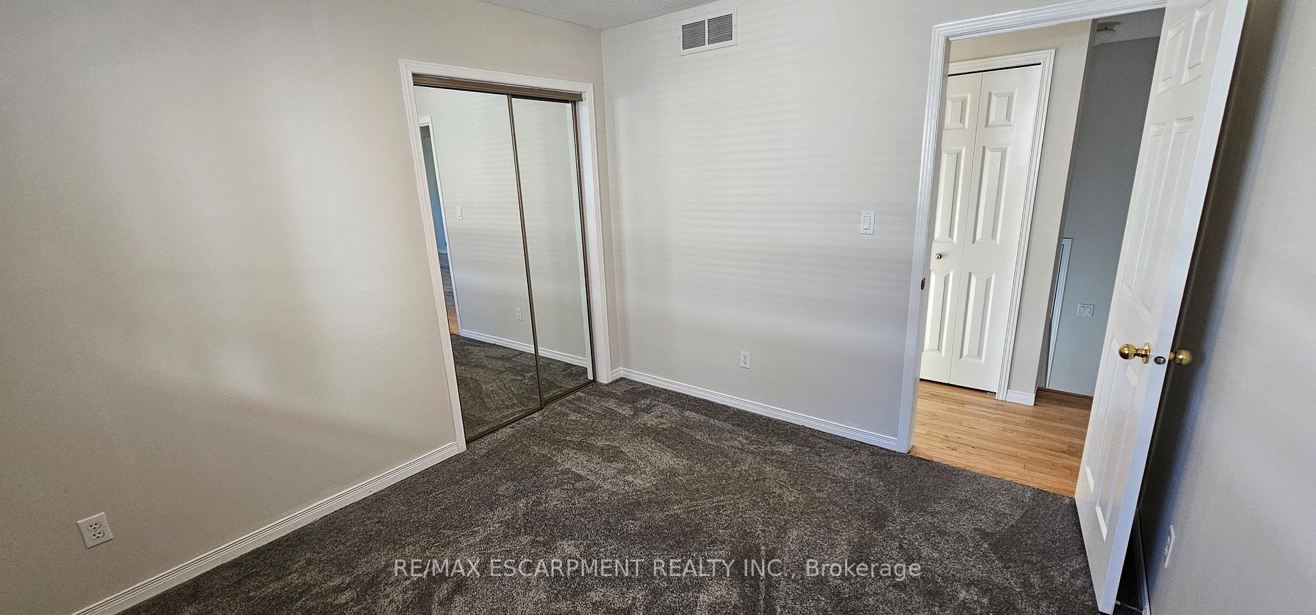 Photo 15 of 61 East 26th Street, Hamilton, Eastmount — HOMEH