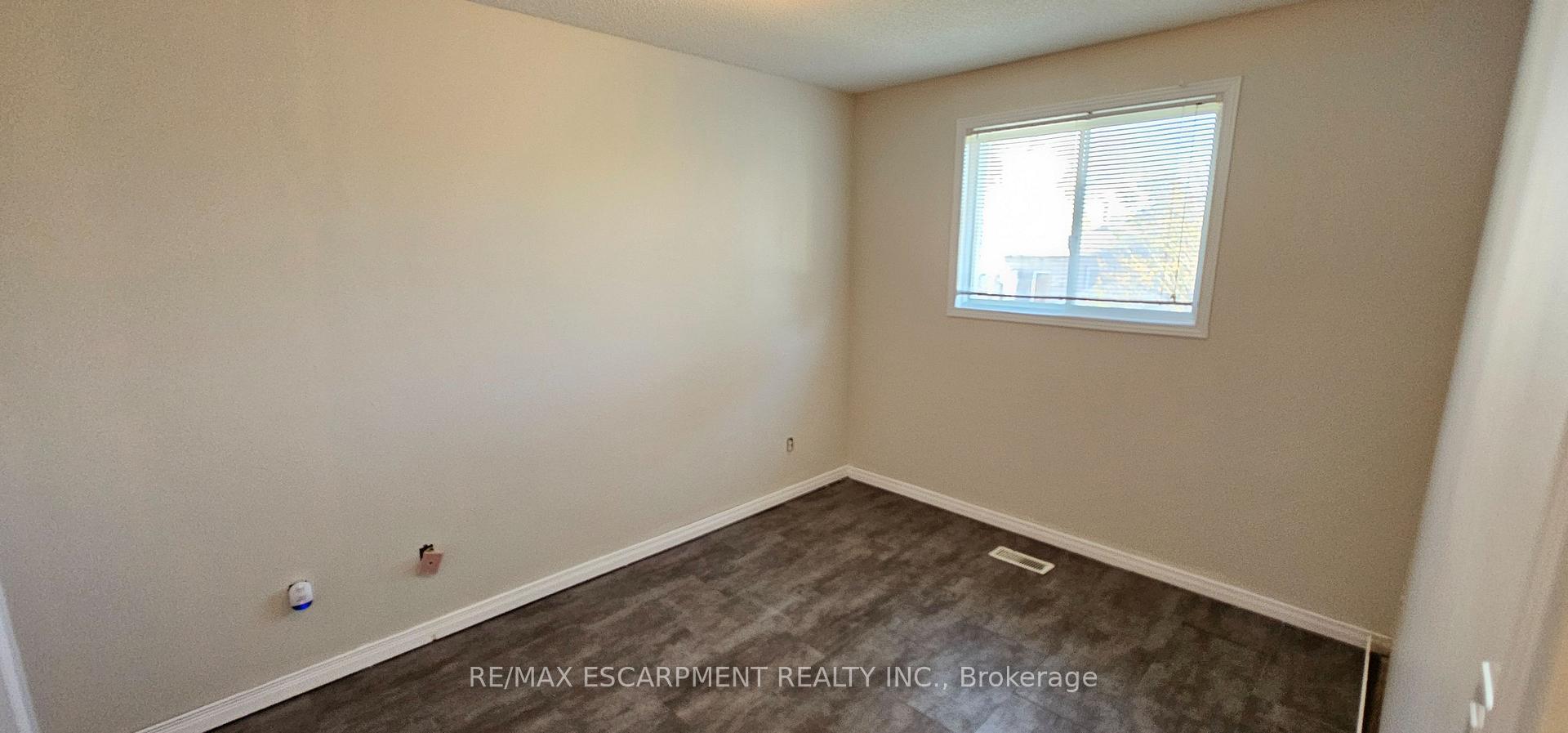 Photo 18 of 61 East 26th Street, Hamilton, Eastmount — HOMEH
