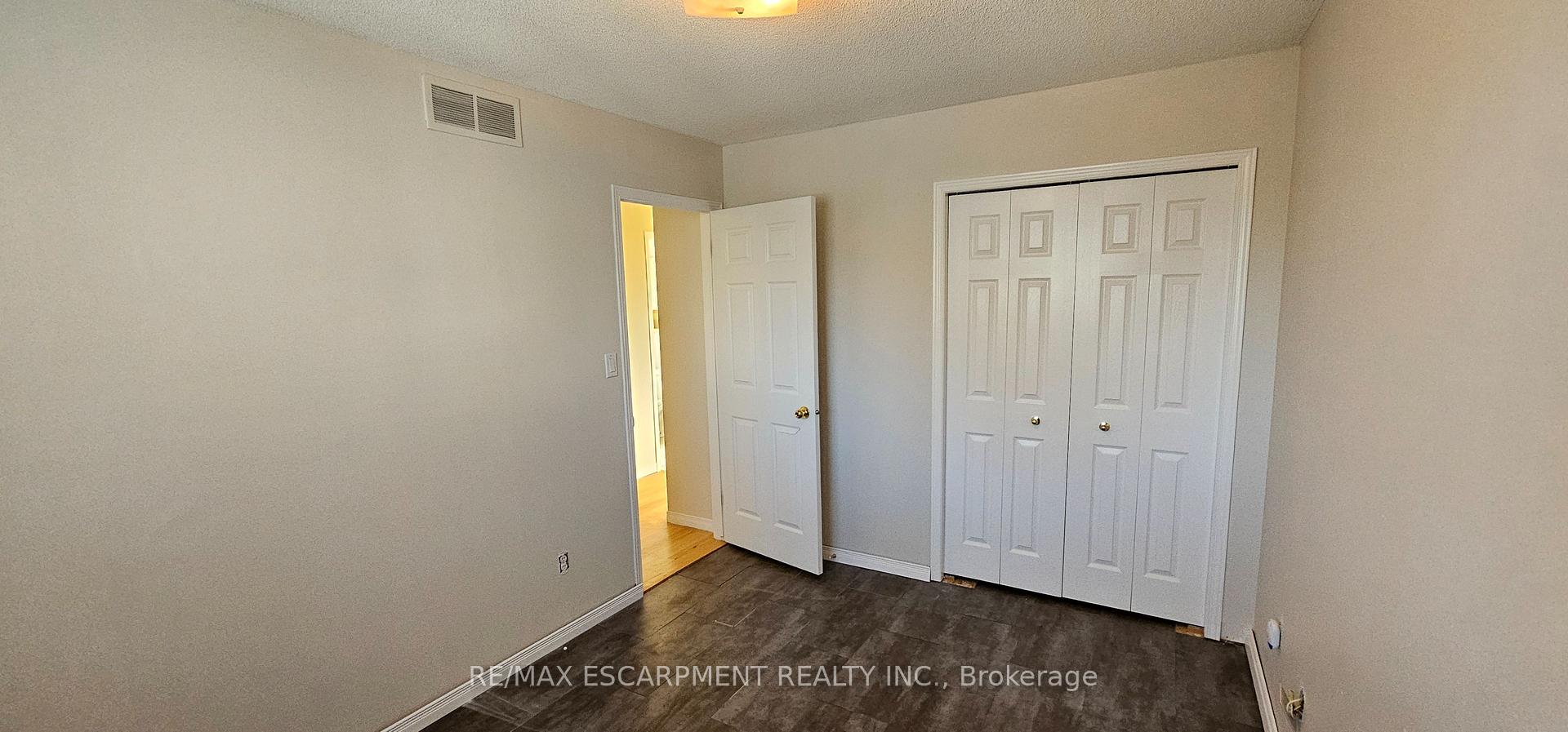 Photo 19 of 61 East 26th Street, Hamilton, Eastmount — HOMEH