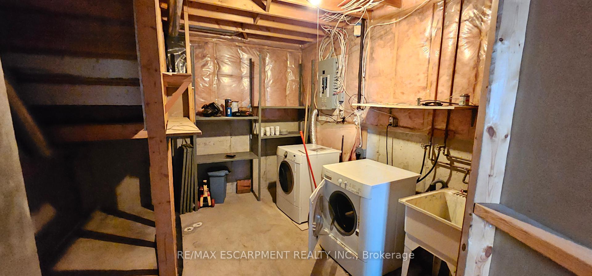 Photo 29 of 61 East 26th Street, Hamilton, Eastmount — HOMEH