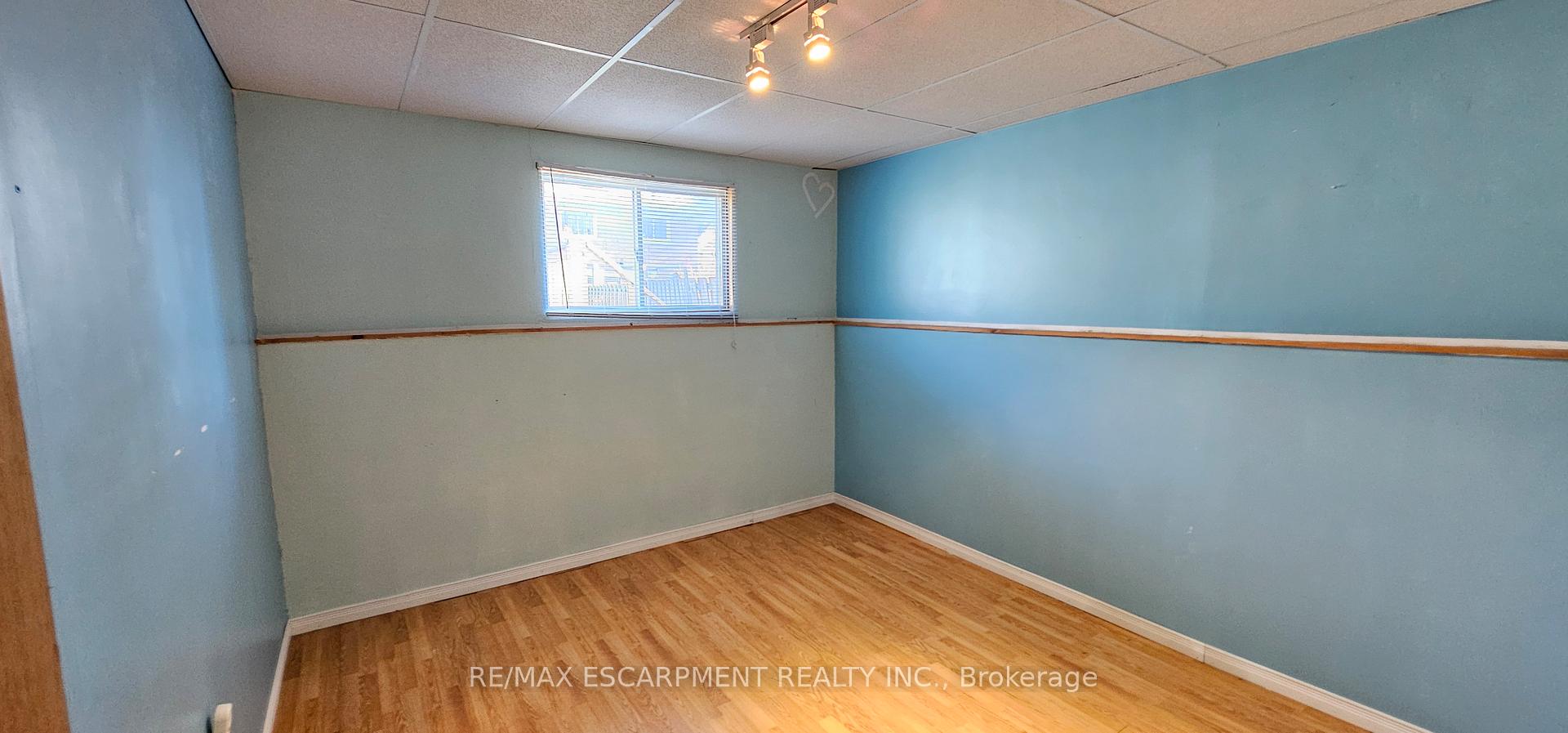 Photo 34 of 61 East 26th Street, Hamilton, Eastmount — HOMEH