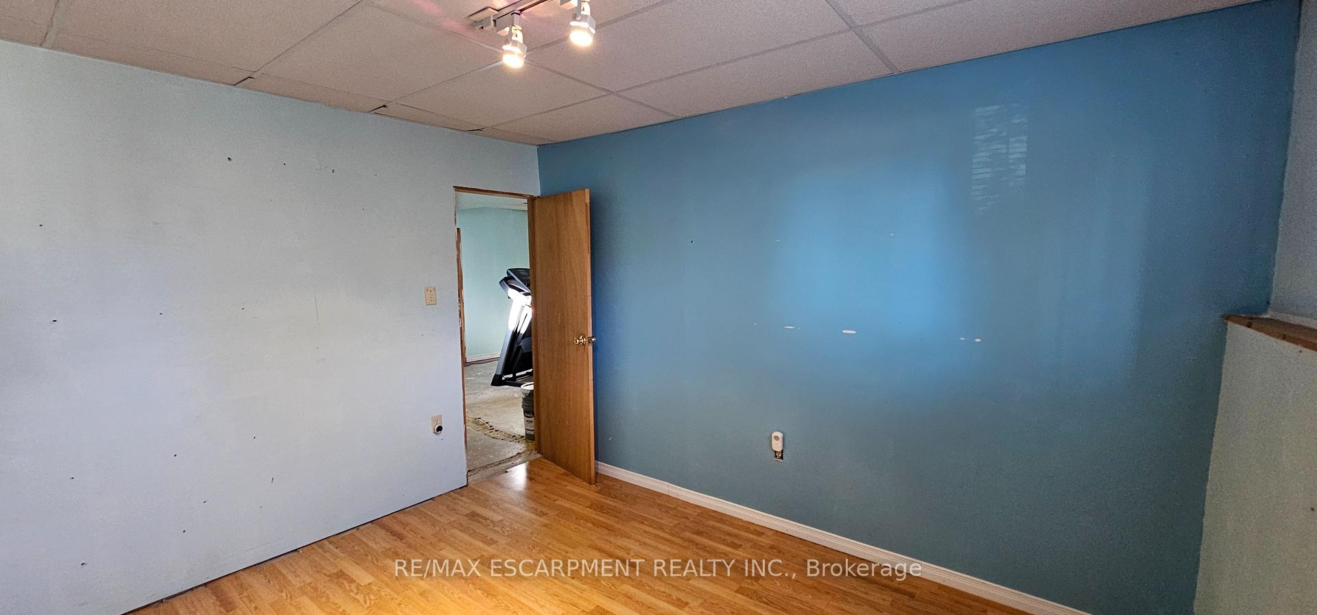 Photo 28 of 61 East 26th Street, Hamilton, Eastmount — HOMEH