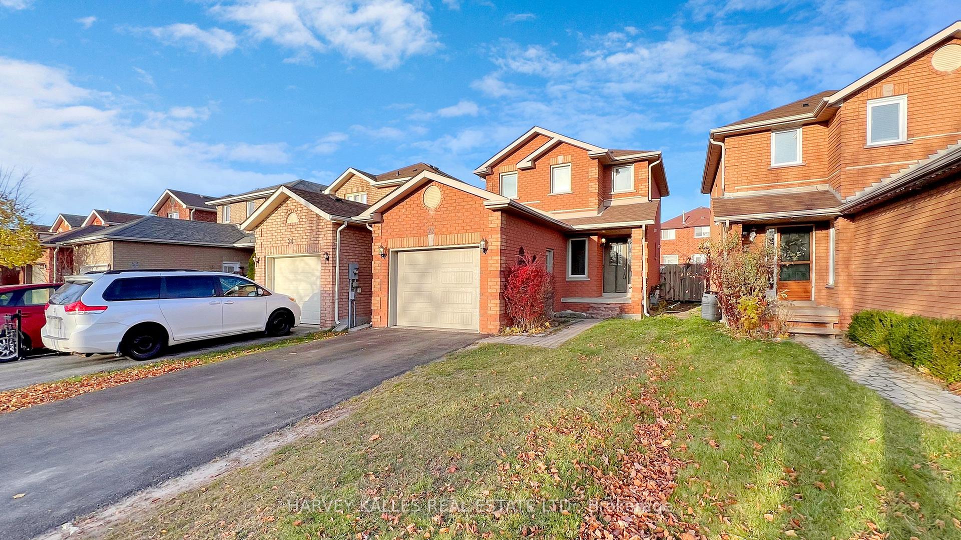 Photo 1 of 22 Laidlaw Drive, Barrie, West Bayfield — HOMEH