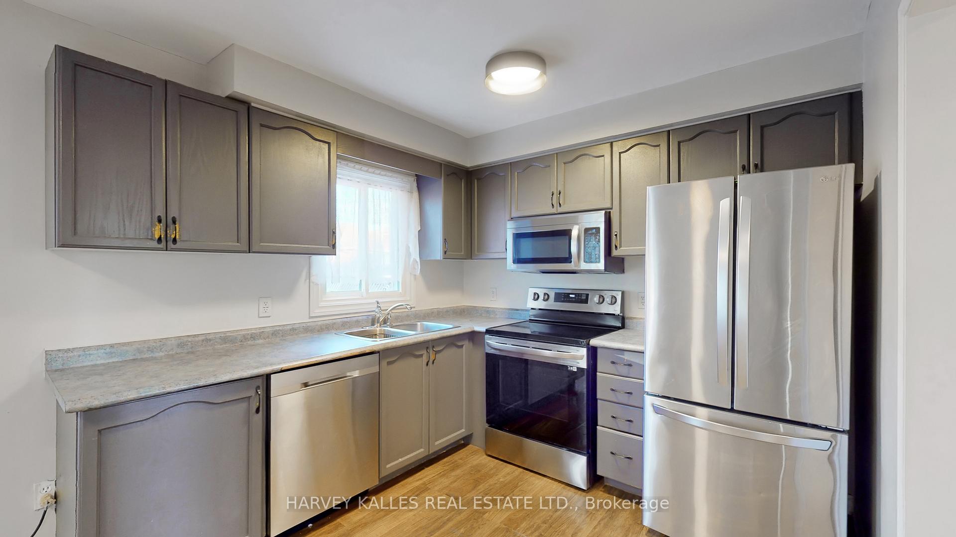 Photo 34 of 22 Laidlaw Drive, Barrie, West Bayfield — HOMEH