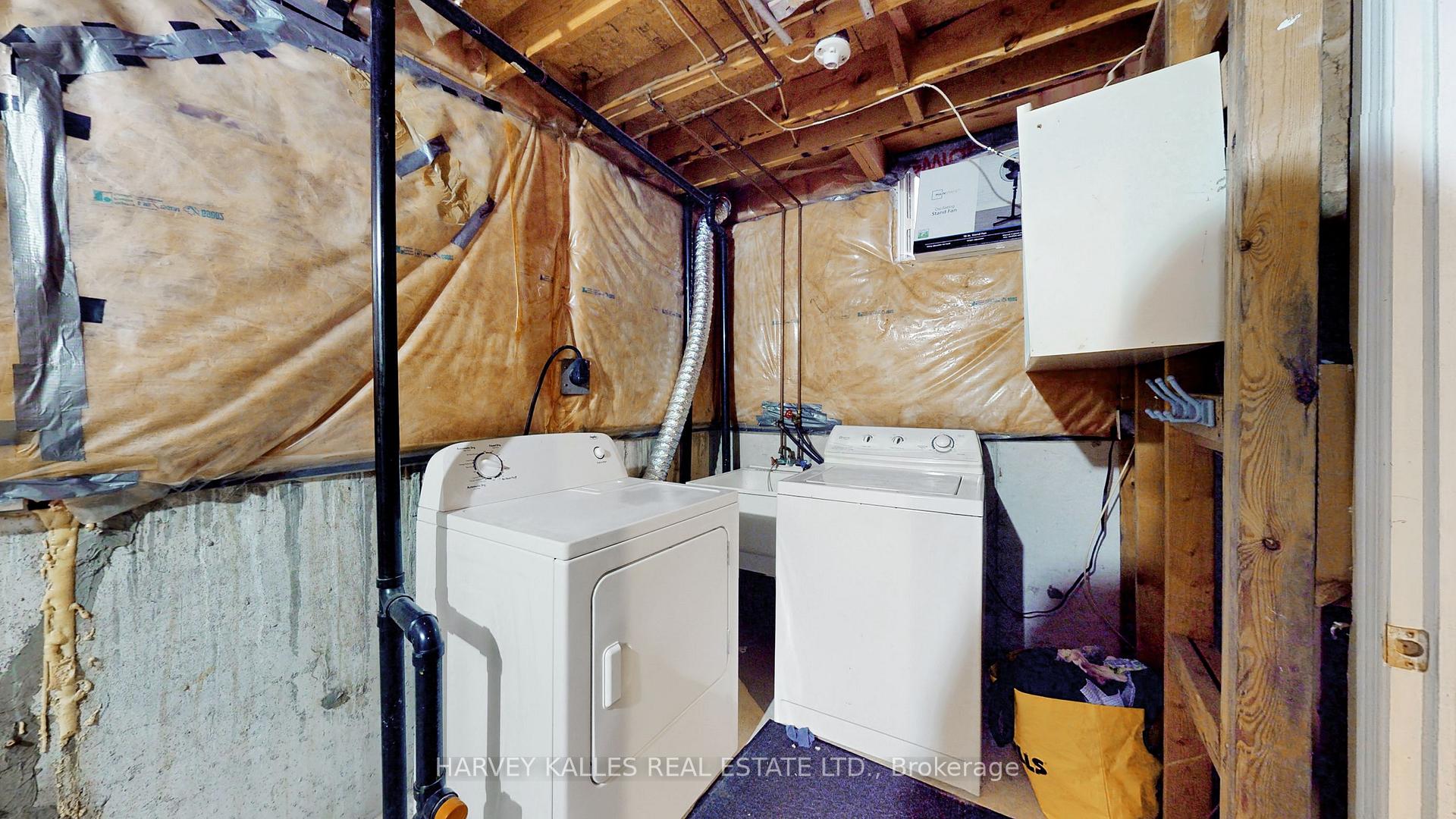 Photo 35 of 22 Laidlaw Drive, Barrie, West Bayfield — HOMEH