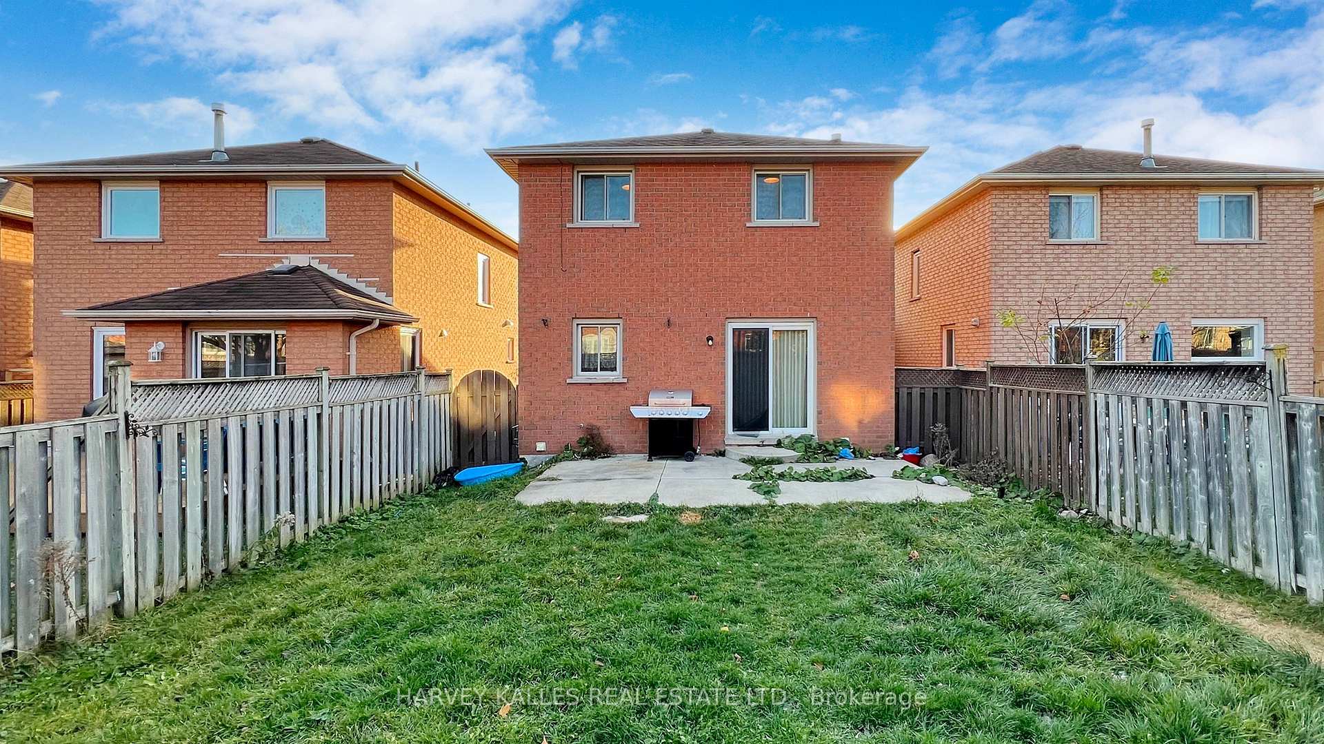 Photo 30 of 22 Laidlaw Drive, Barrie, West Bayfield — HOMEH