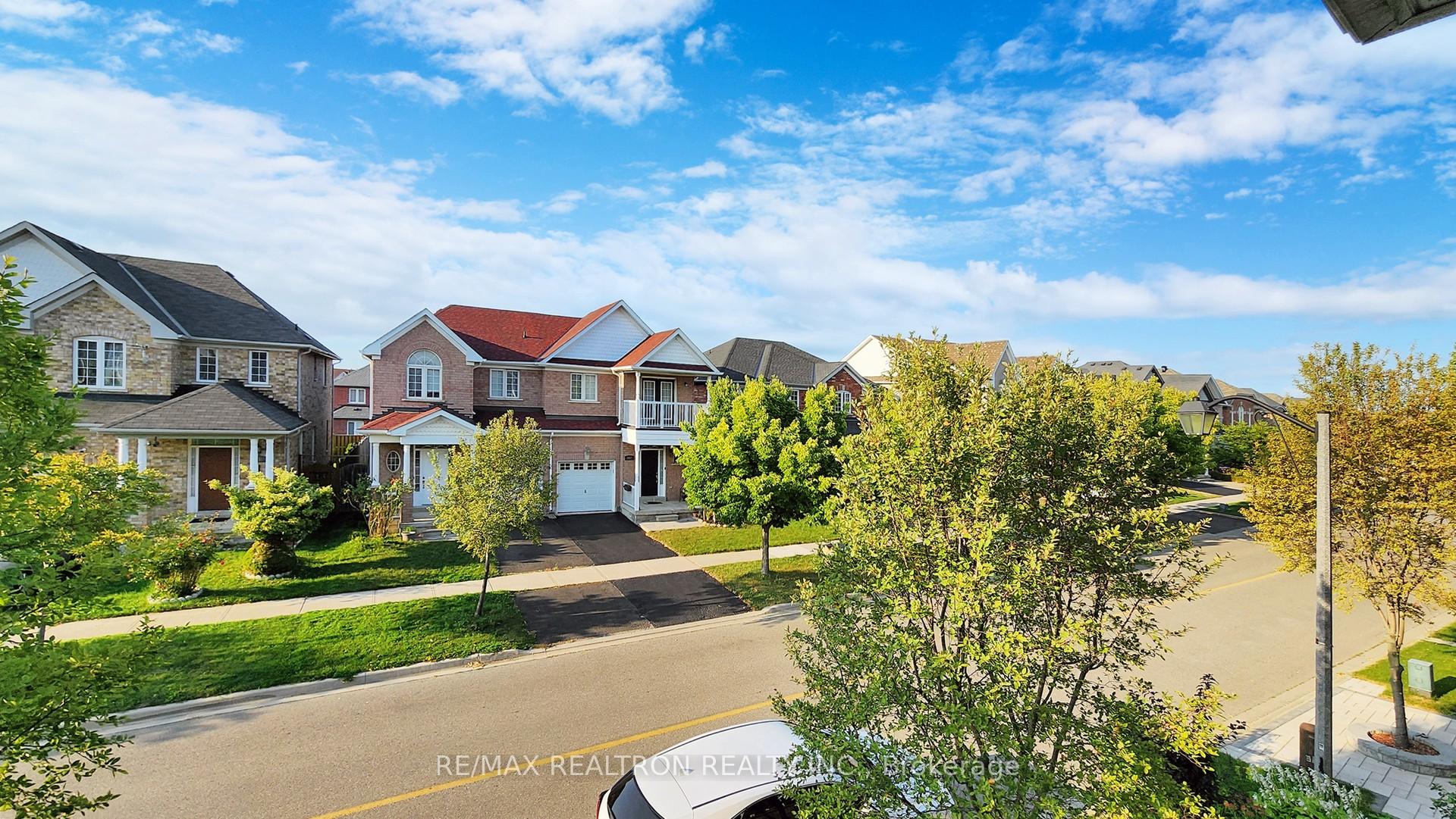 Photo 29 of 359 Caboto Trail, Markham, Village Green-South Unionville — HOMEH