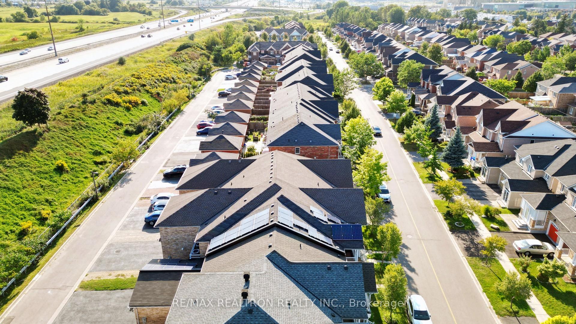 Photo 31 of 359 Caboto Trail, Markham, Village Green-South Unionville — HOMEH