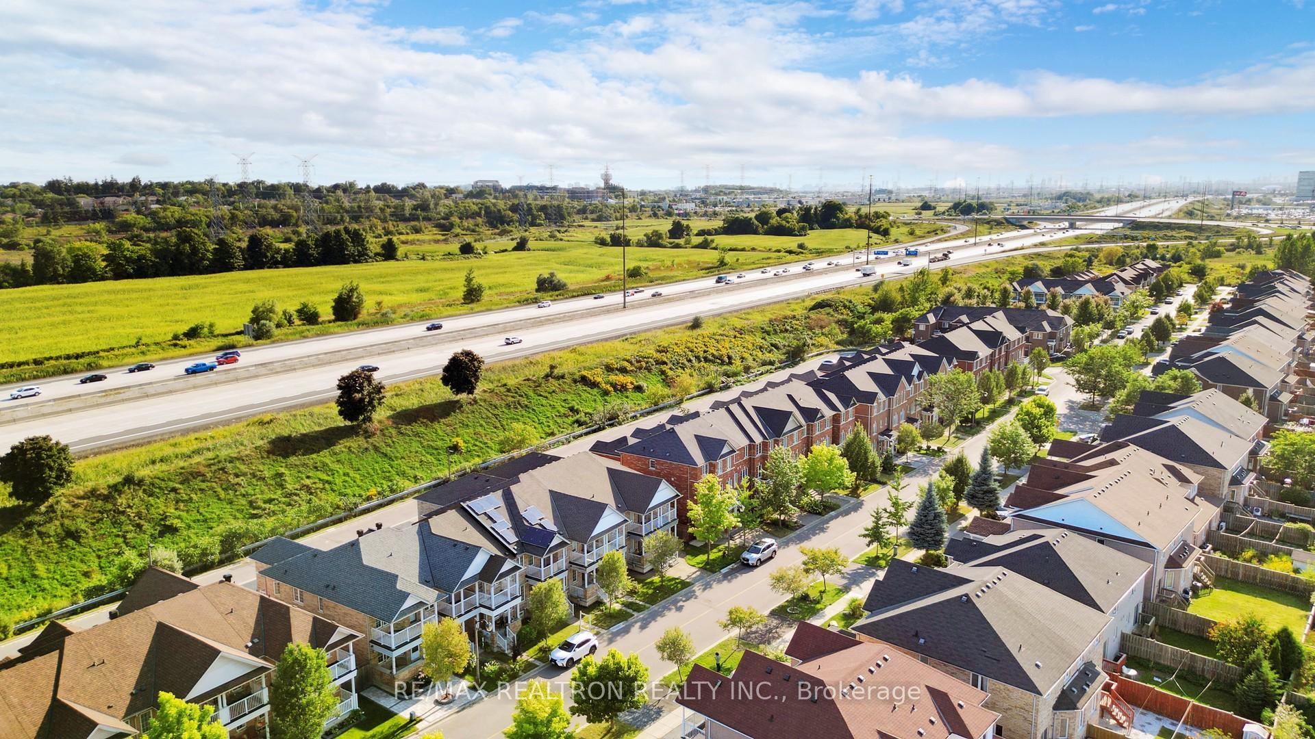 Photo 38 of 359 Caboto Trail, Markham, Village Green-South Unionville — HOMEH