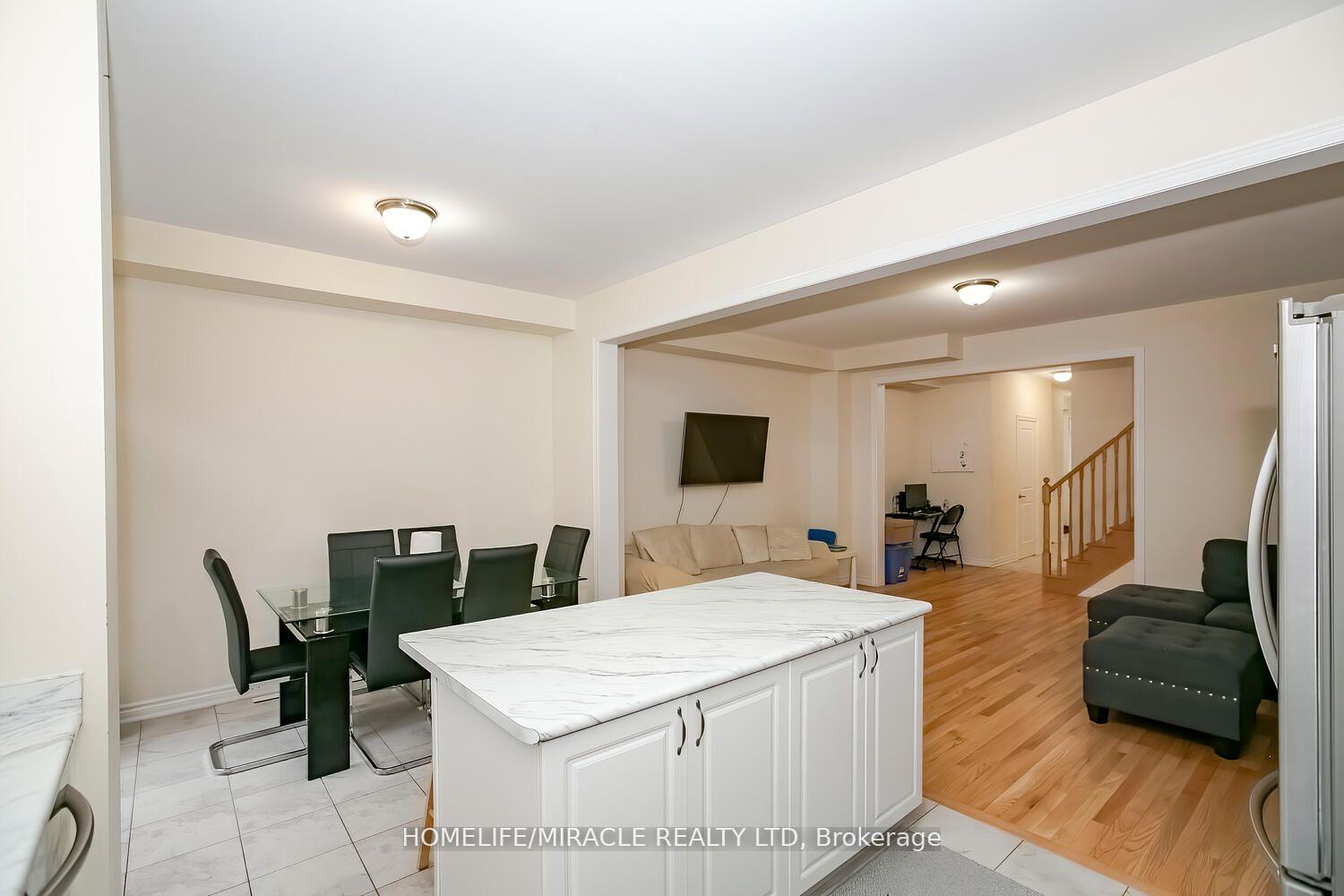 Photo 13 of 70 Tundra Road, Caledon, Caledon East — HOMEH
