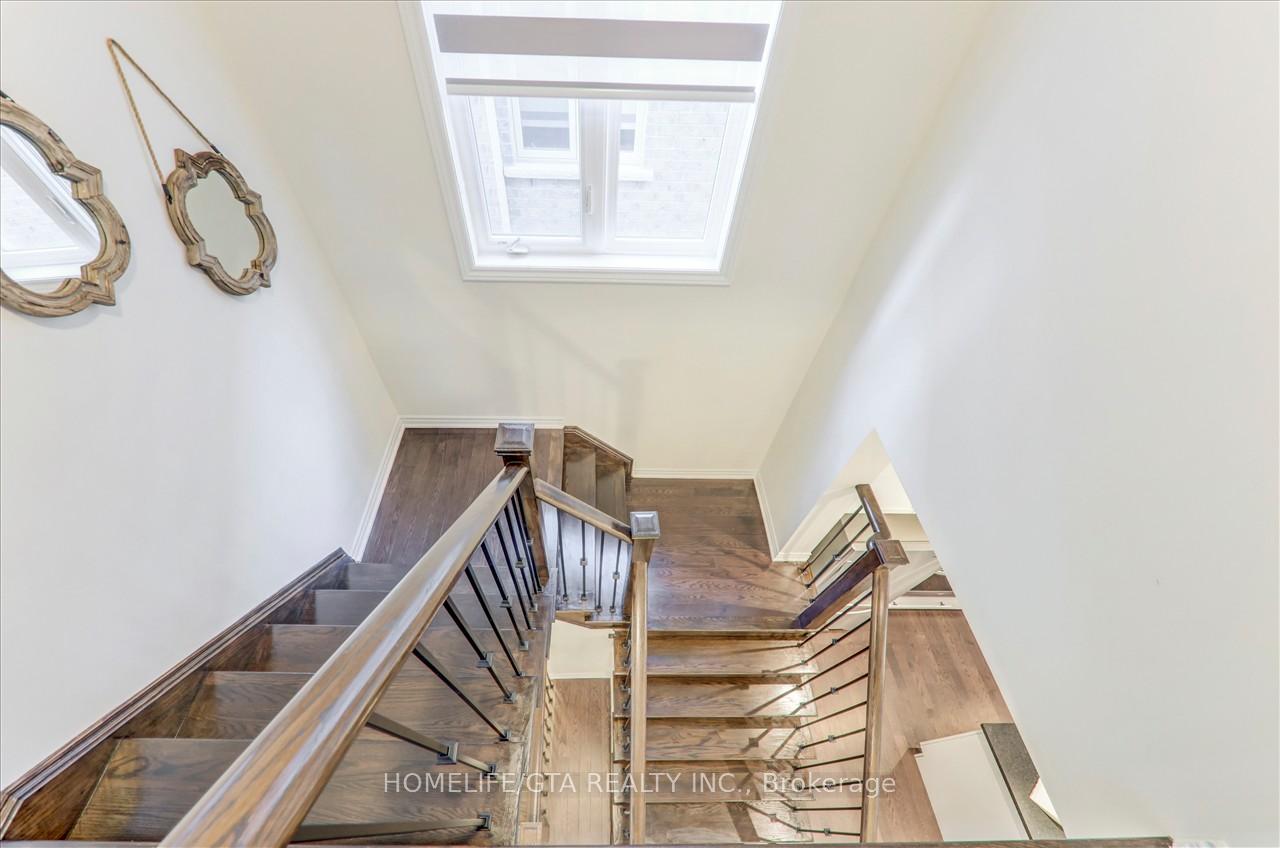 Photo 16 of 81 Mountainside Crescent, Whitby, Rolling Acres — HOMEH
