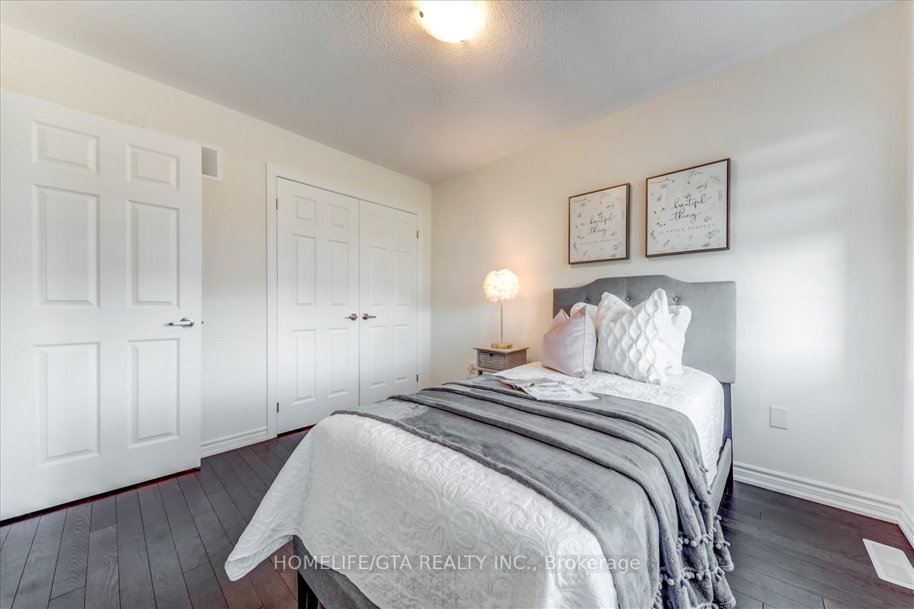 Photo 24 of 81 Mountainside Crescent, Whitby, Rolling Acres — HOMEH