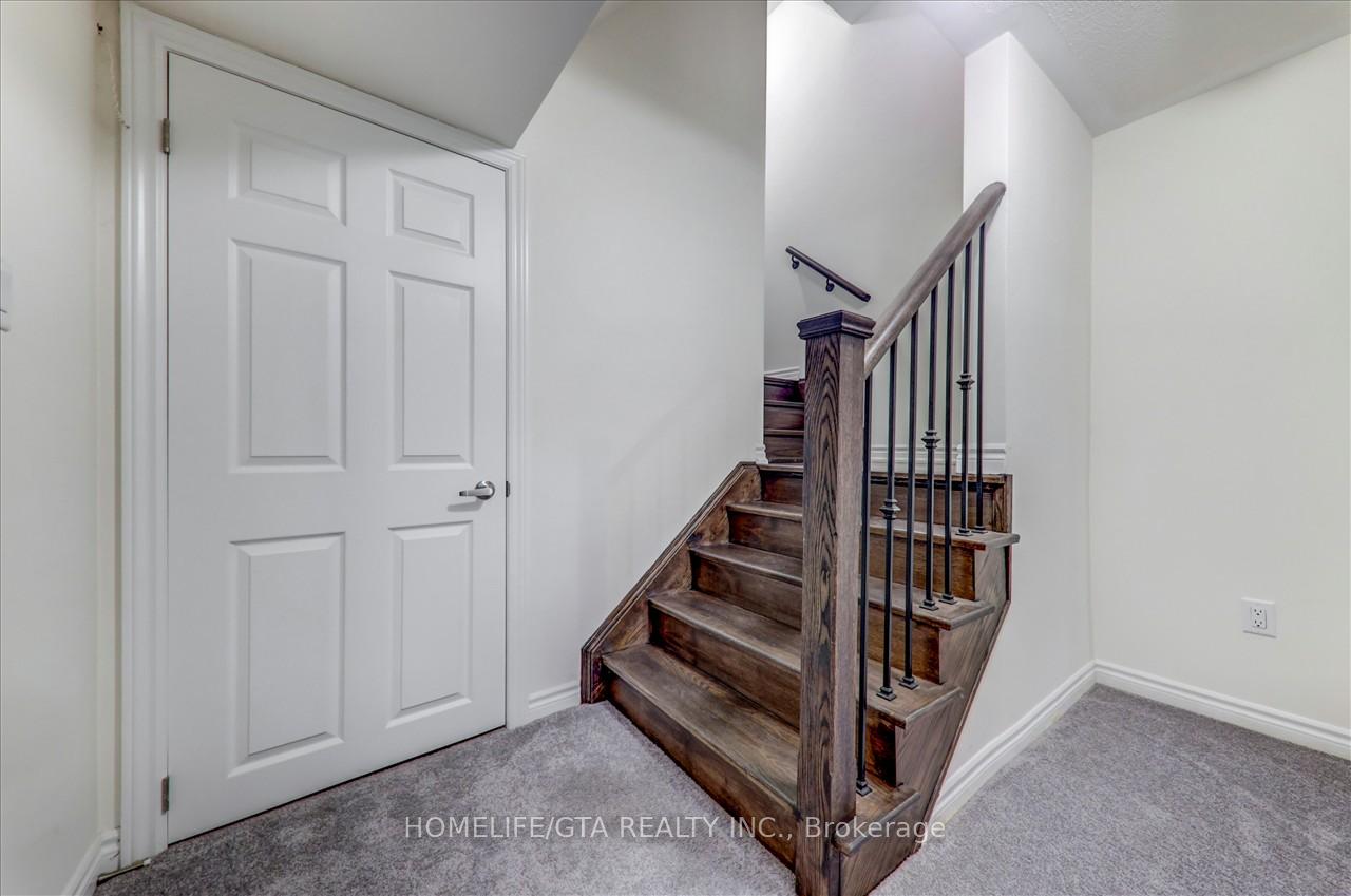 Photo 33 of 81 Mountainside Crescent, Whitby, Rolling Acres — HOMEH